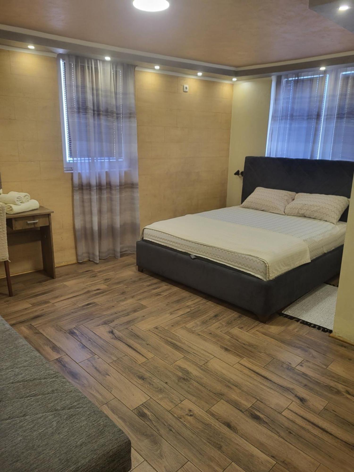 Prenociste Rooms Simke Subotica Eksteriør billede